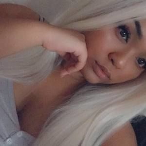 Meet your Posher, Brenda